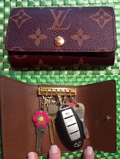 6 key holder louis vuitton|louis vuitton key holder pouch.